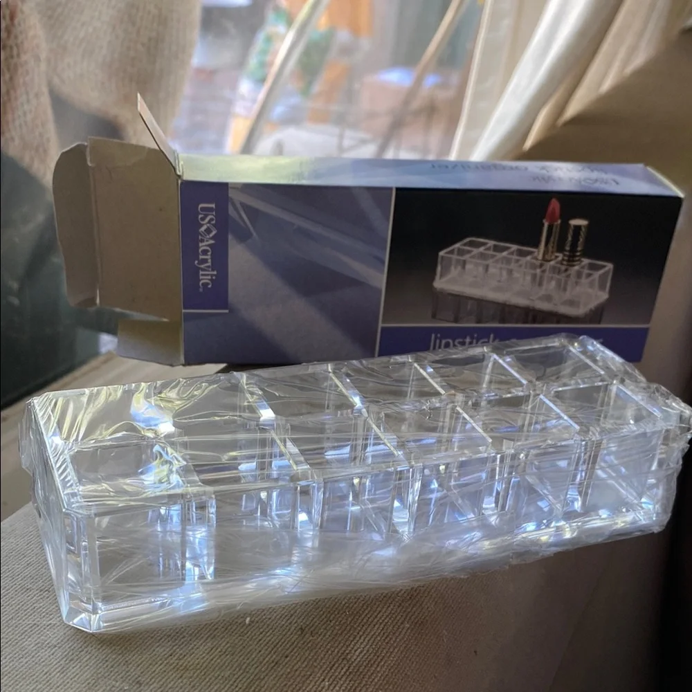 BNIB Clear Acrylic Lipstick Organizer